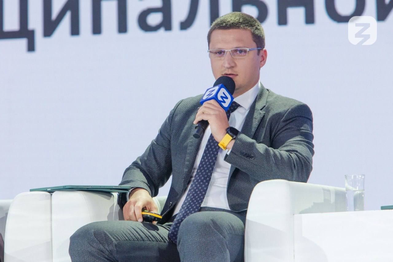 Олег Кондратенко